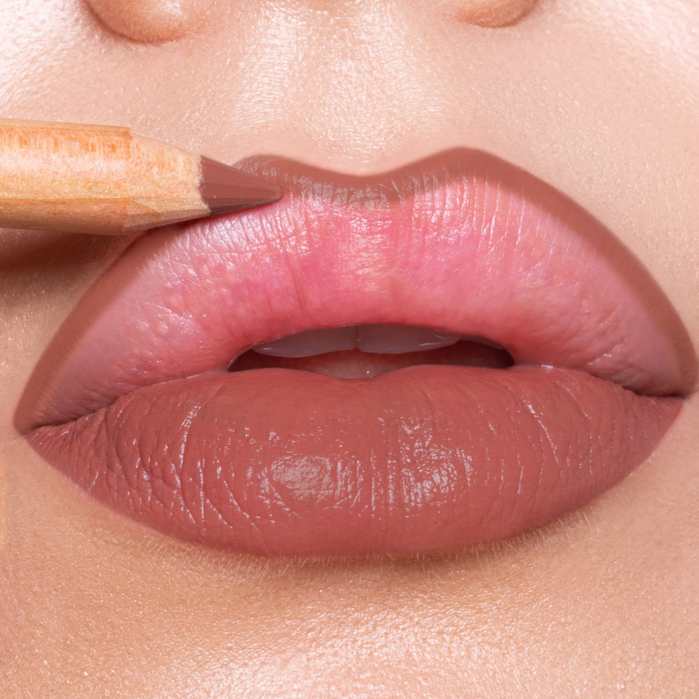 ASTRA PURE BEAUTY LIP PENCIL - JOLIE'S