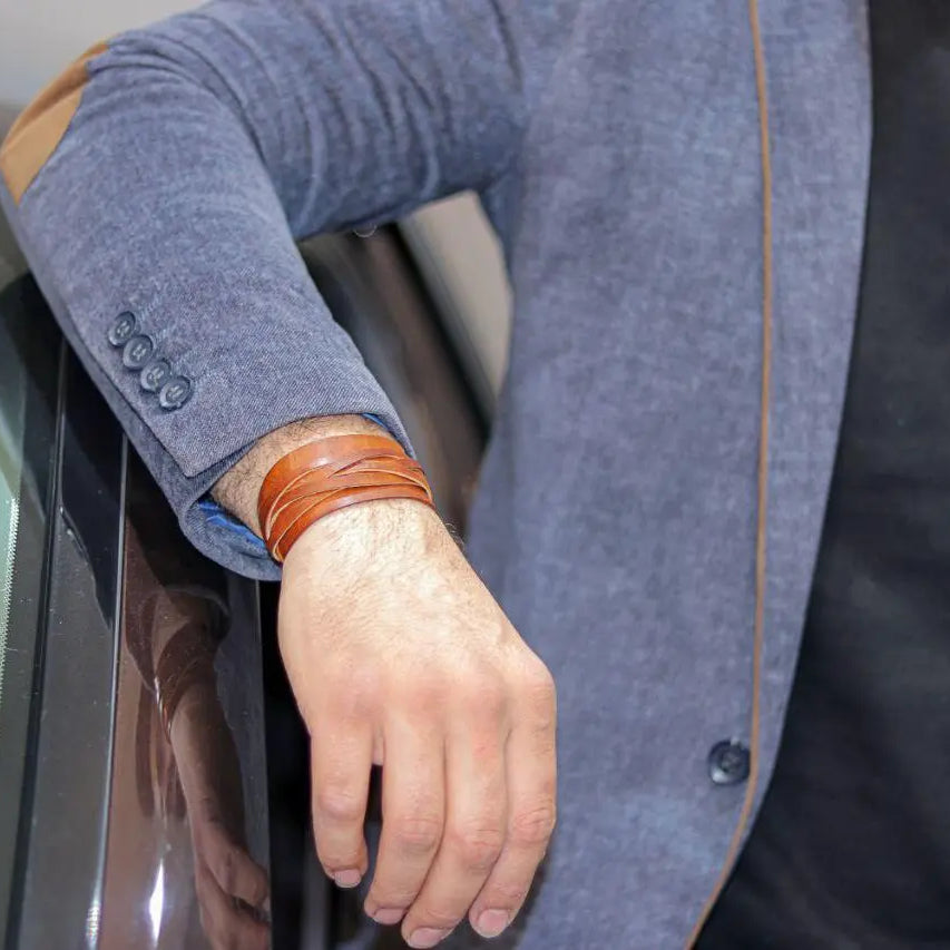 Homayun unisex bracelet - JOLIE'S UAE