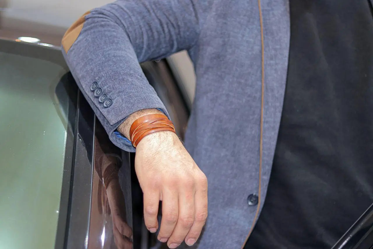 Homayun unisex bracelet - JOLIE'S UAE