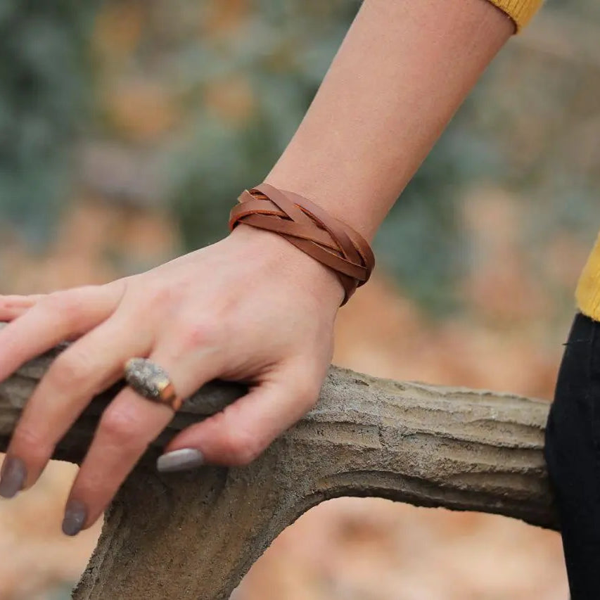 Nava unisex bracelet - JOLIE'S UAE